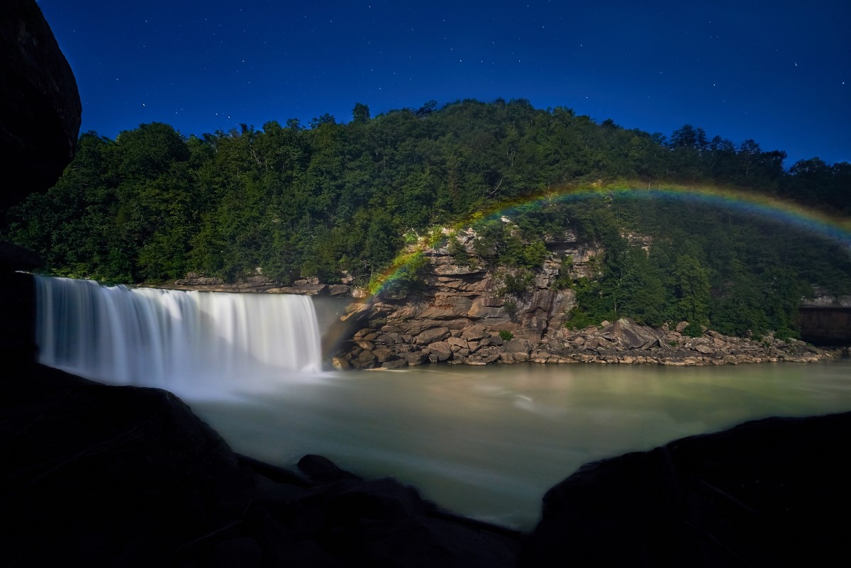 Moonbow an den Cumberland Falls