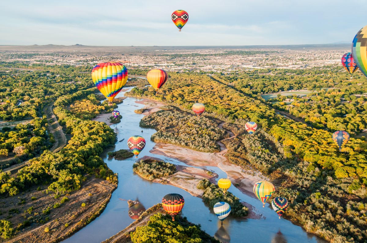 Ballons über dem Rio Grande